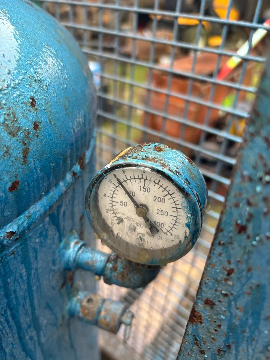 DIESEL ENG COMPRESSOR - Image 4