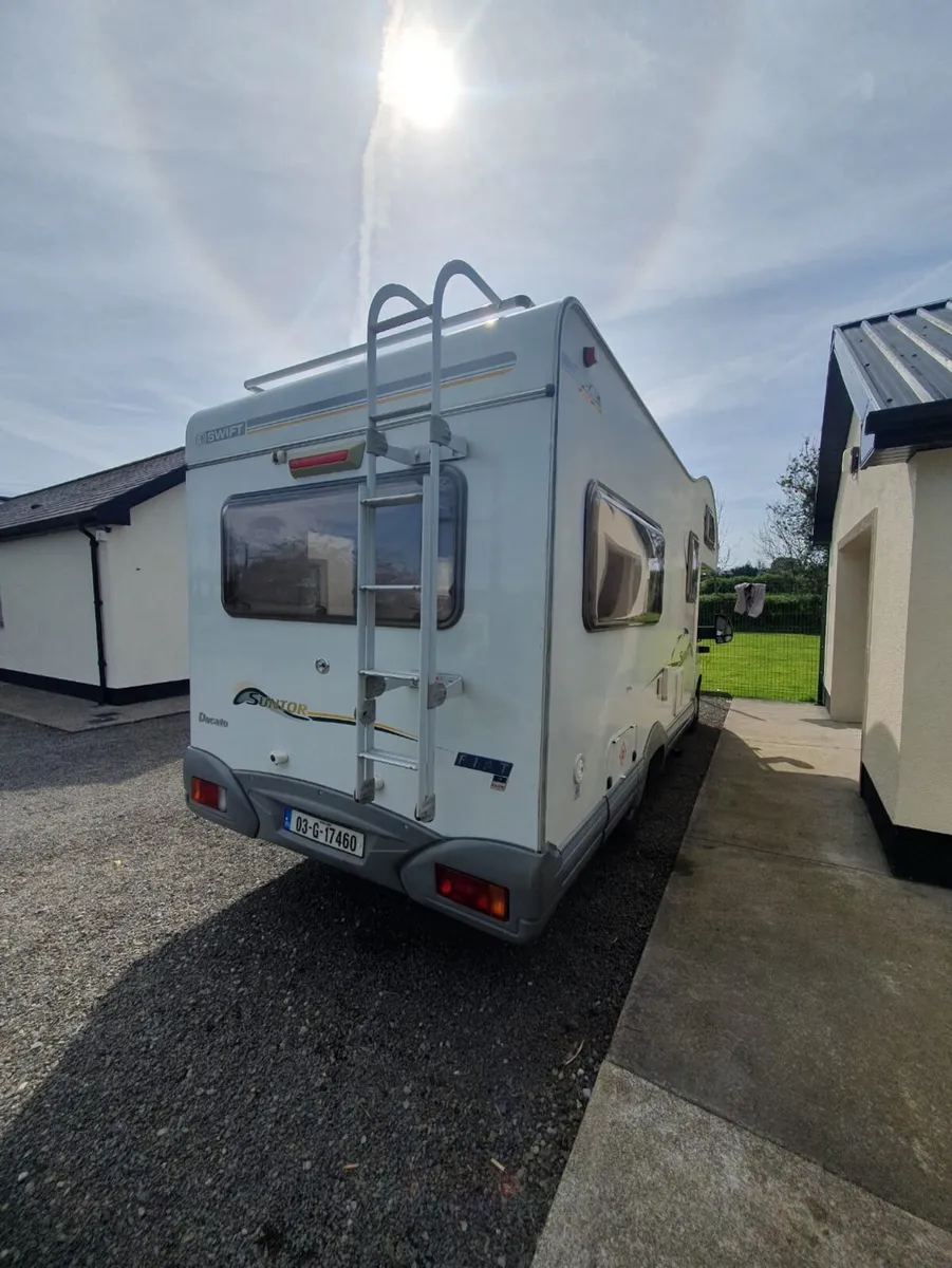 Swift Suitsor 590RL Campervan - Image 4