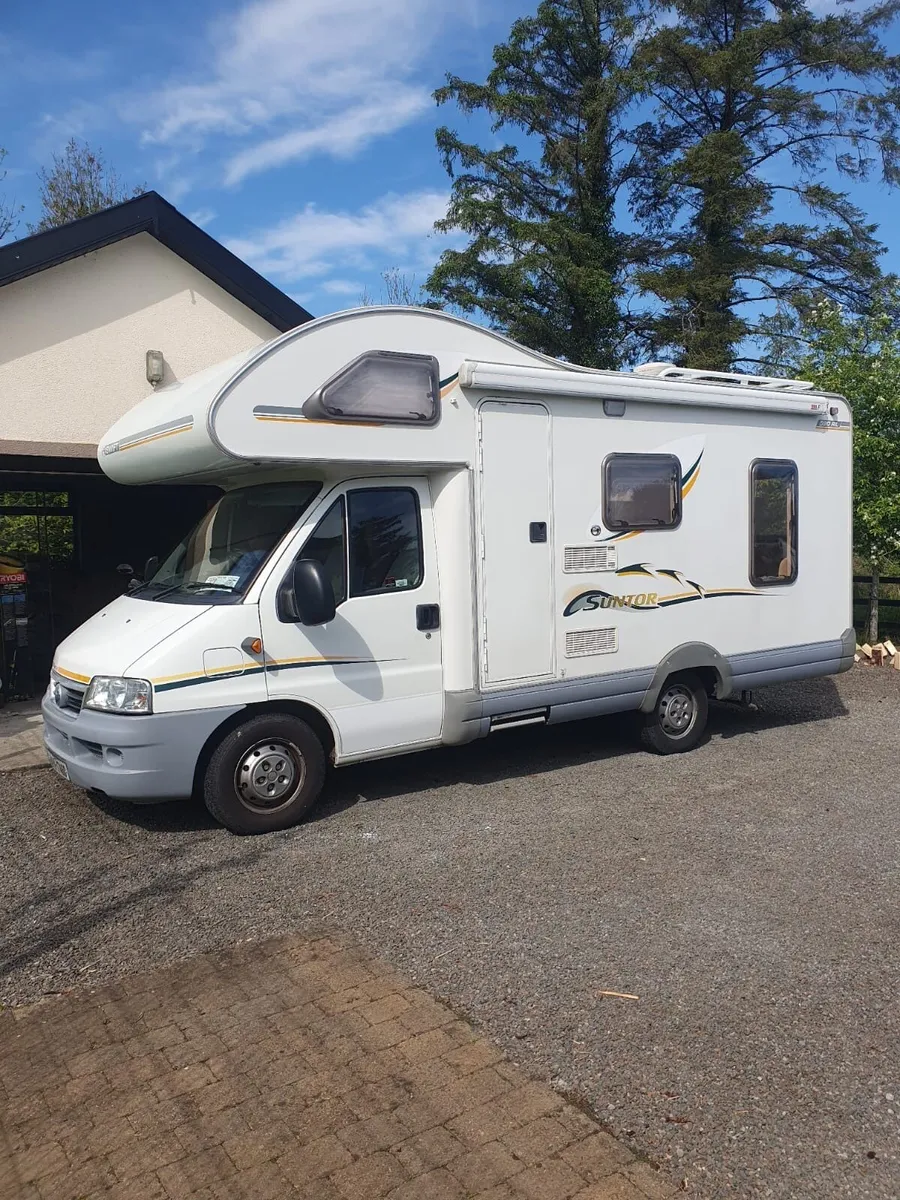 Swift Suitsor 590RL Campervan - Image 1