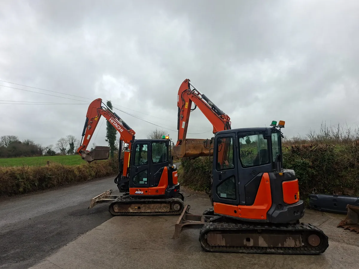 2017 Hitachi 55.5 - Image 3