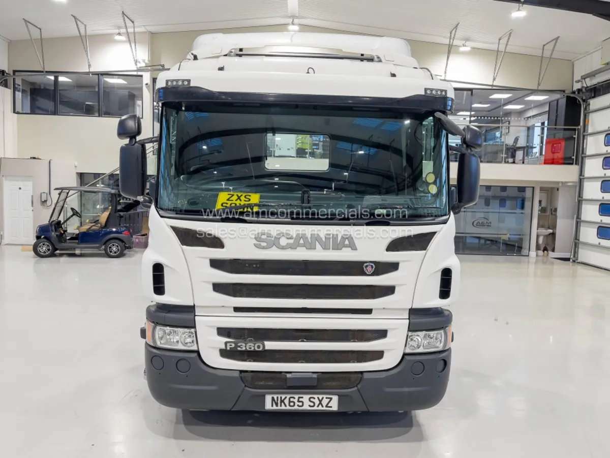 2015 SCANIA P360 LOW CAB - Image 2