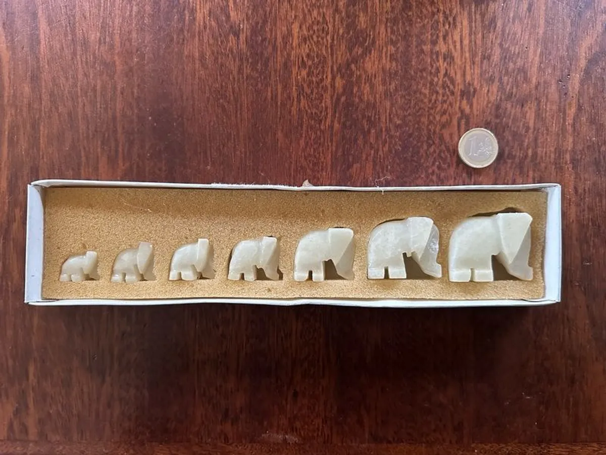 Elephants X 7 (onyx) - Image 4