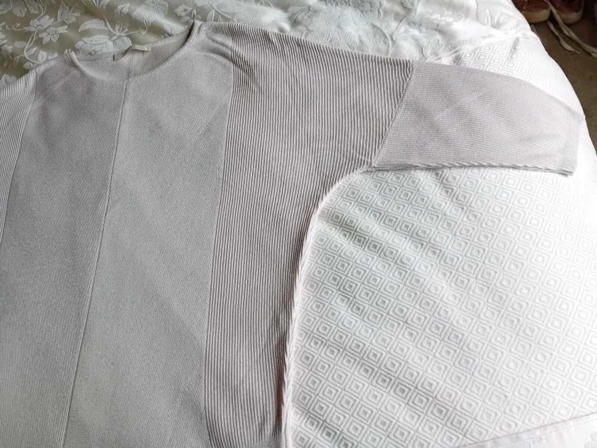 Ladies Jumper - Image 4