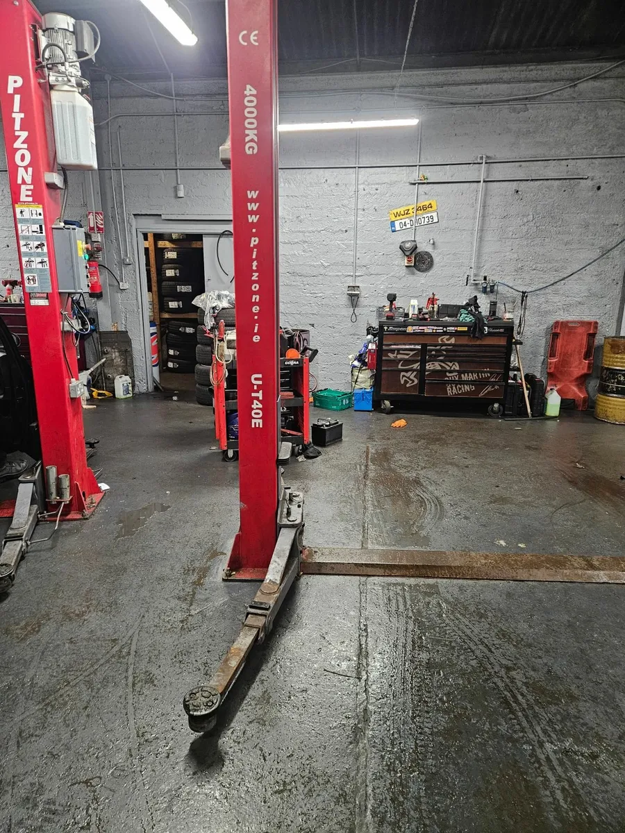 2 POST LIFT - Image 1