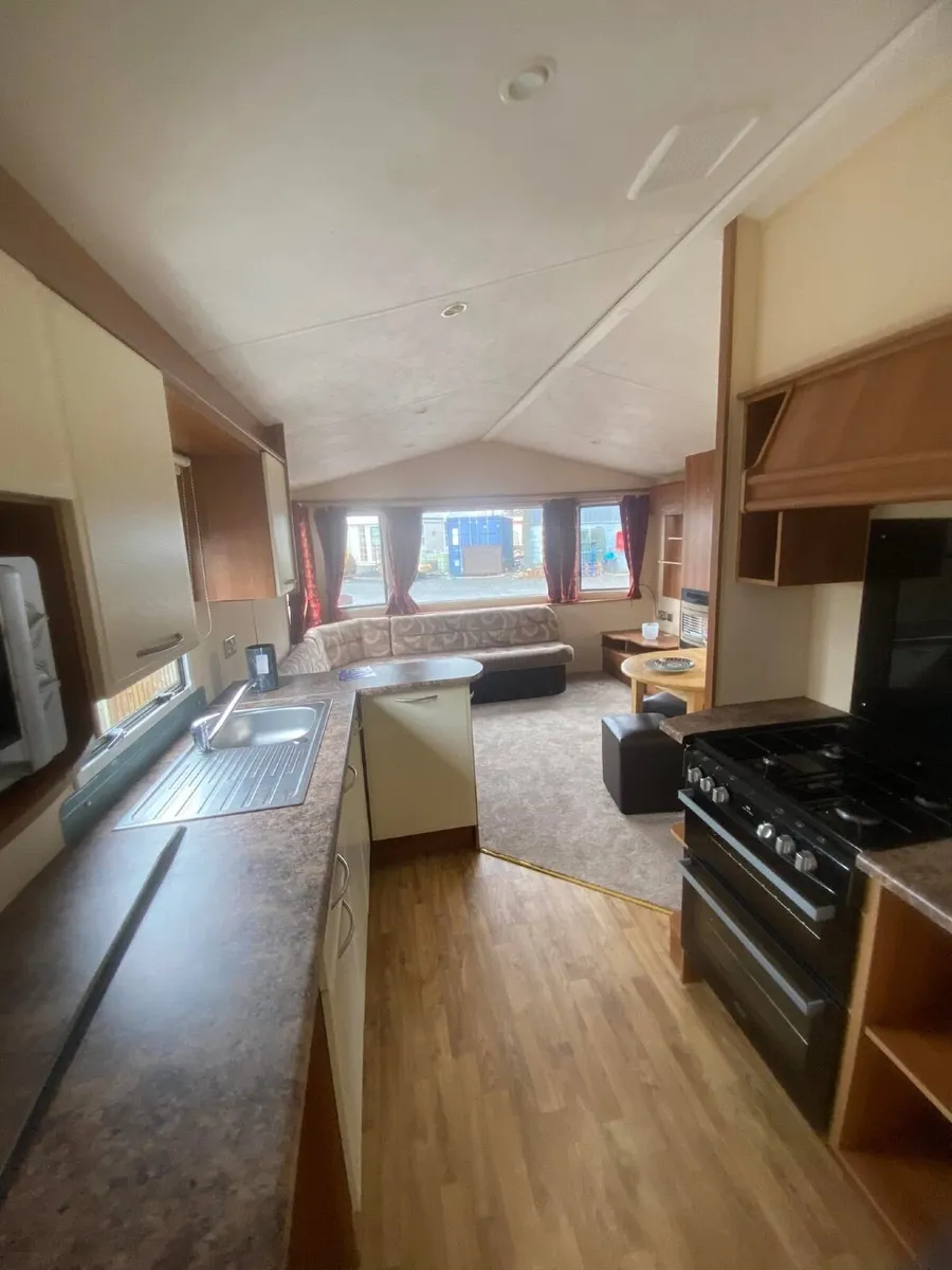 Mobile home - Image 1