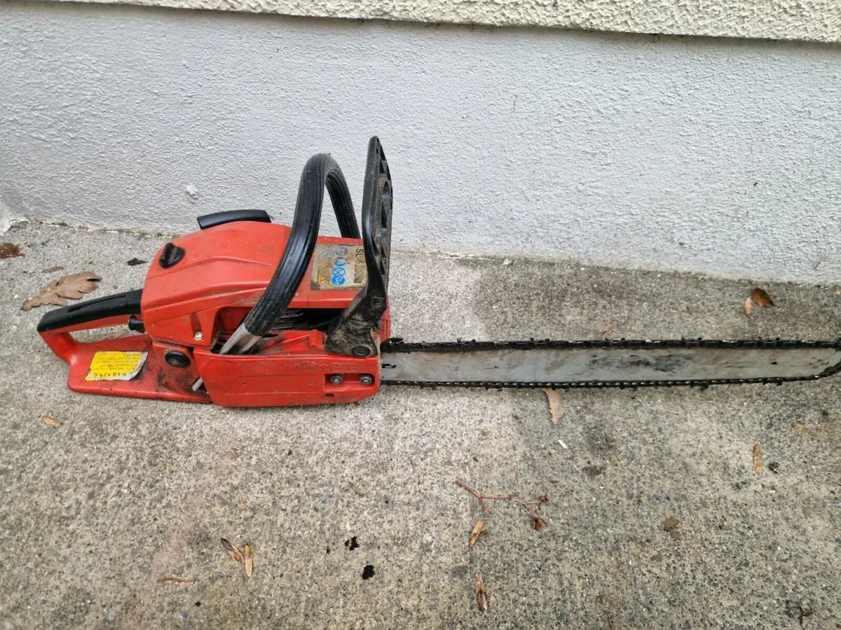 Chainsaw - Image 1