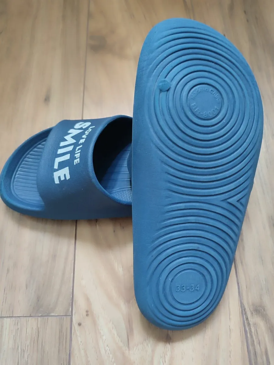 Aqua water shoes for kids & flip-flops - Image 4