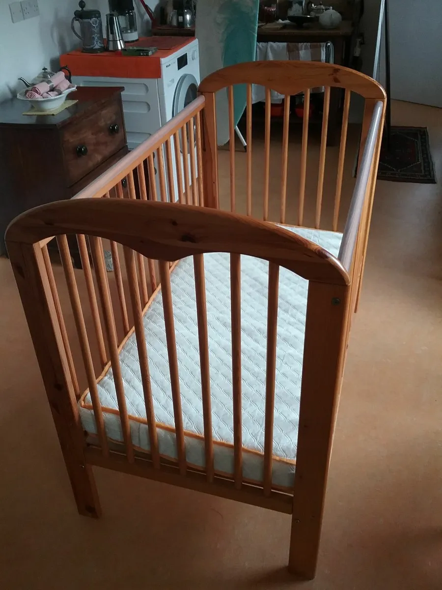 Childs cot