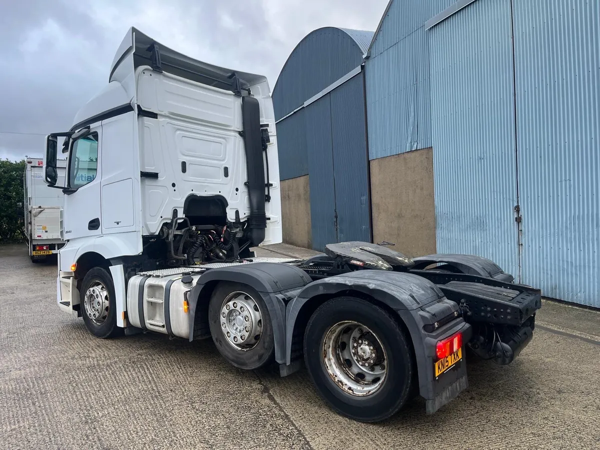 2015 Mercedes Actros 2543 6X2 Tractor Unit - Image 4