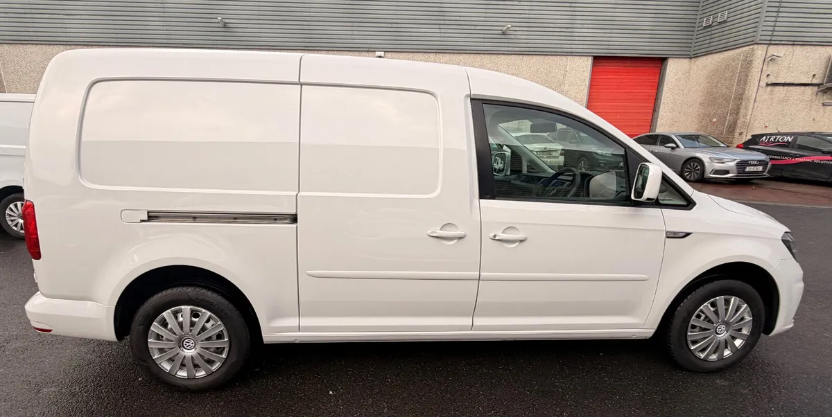 192 Volkswagen Caddy 2.0 Maxi 102Bhp - Image 3