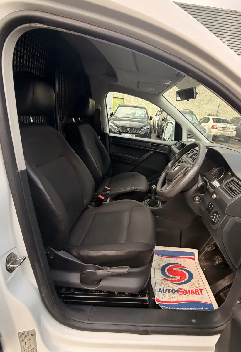 192 Volkswagen Caddy 2.0 Maxi 102Bhp - Image 4