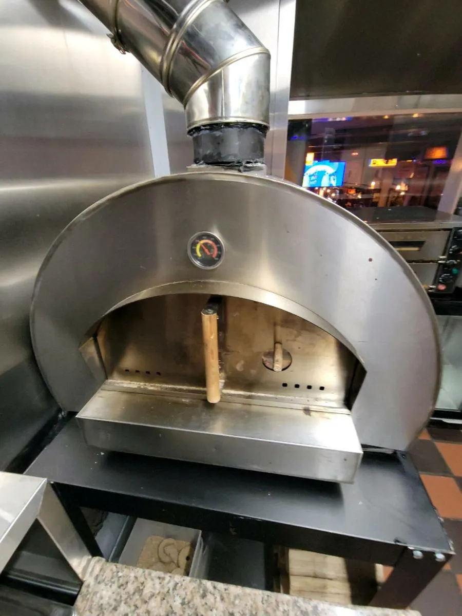 Wood Fired Pizza Oven - Image 2