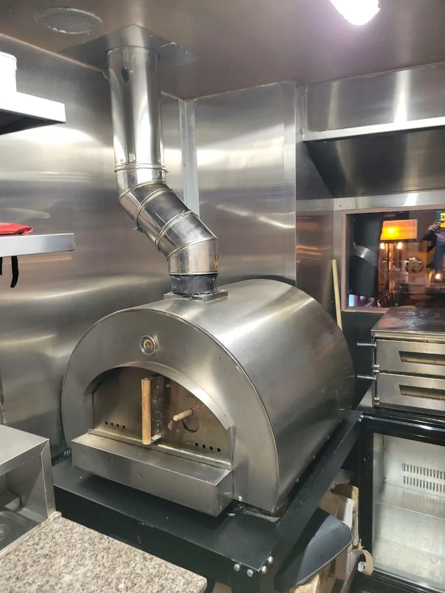Wood Fired Pizza Oven - Image 3