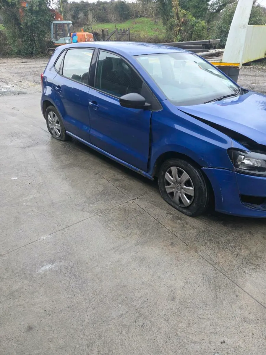 Volkswagen polo 1.2 petrol - Image 2