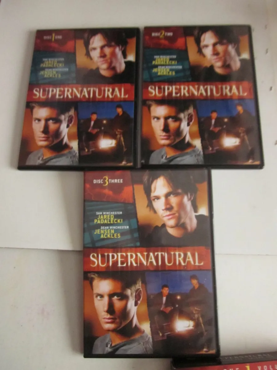 Supernatural Seasons 1 to 3  (17 DVD's) - Image 4