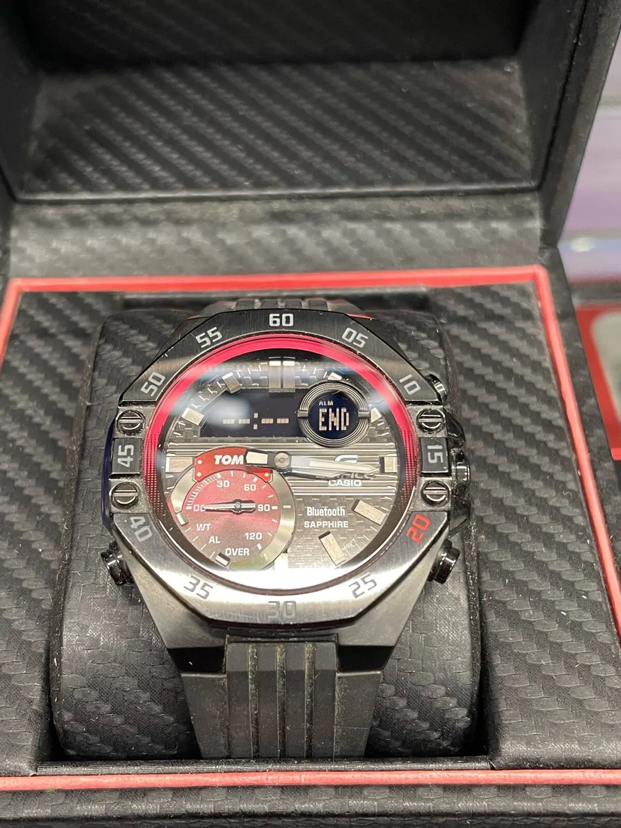 Tom’s limited edition chronograph Casio Ediface - Image 2