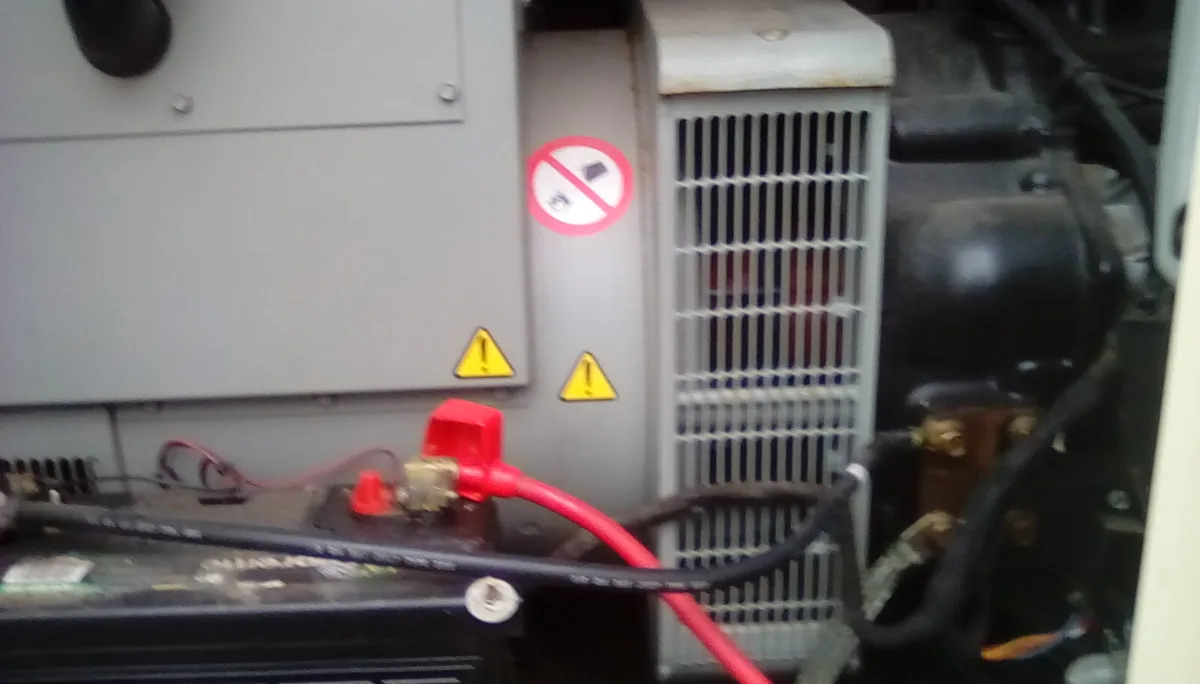 GENERATOR  DOOSAN 100KVA ENCLOSED GEERATOR MOBILE - Image 3