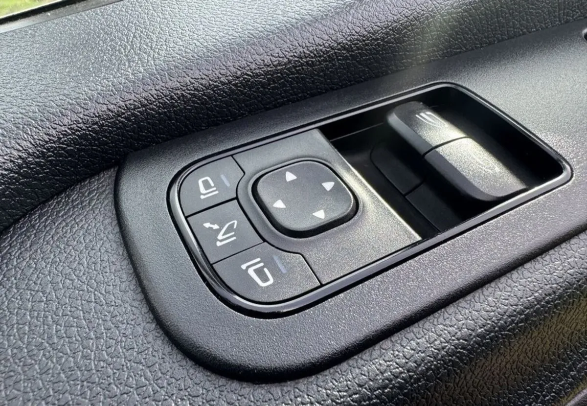 2021 Mercedes-Benz Sprinter Curtainsider Van - Image 2