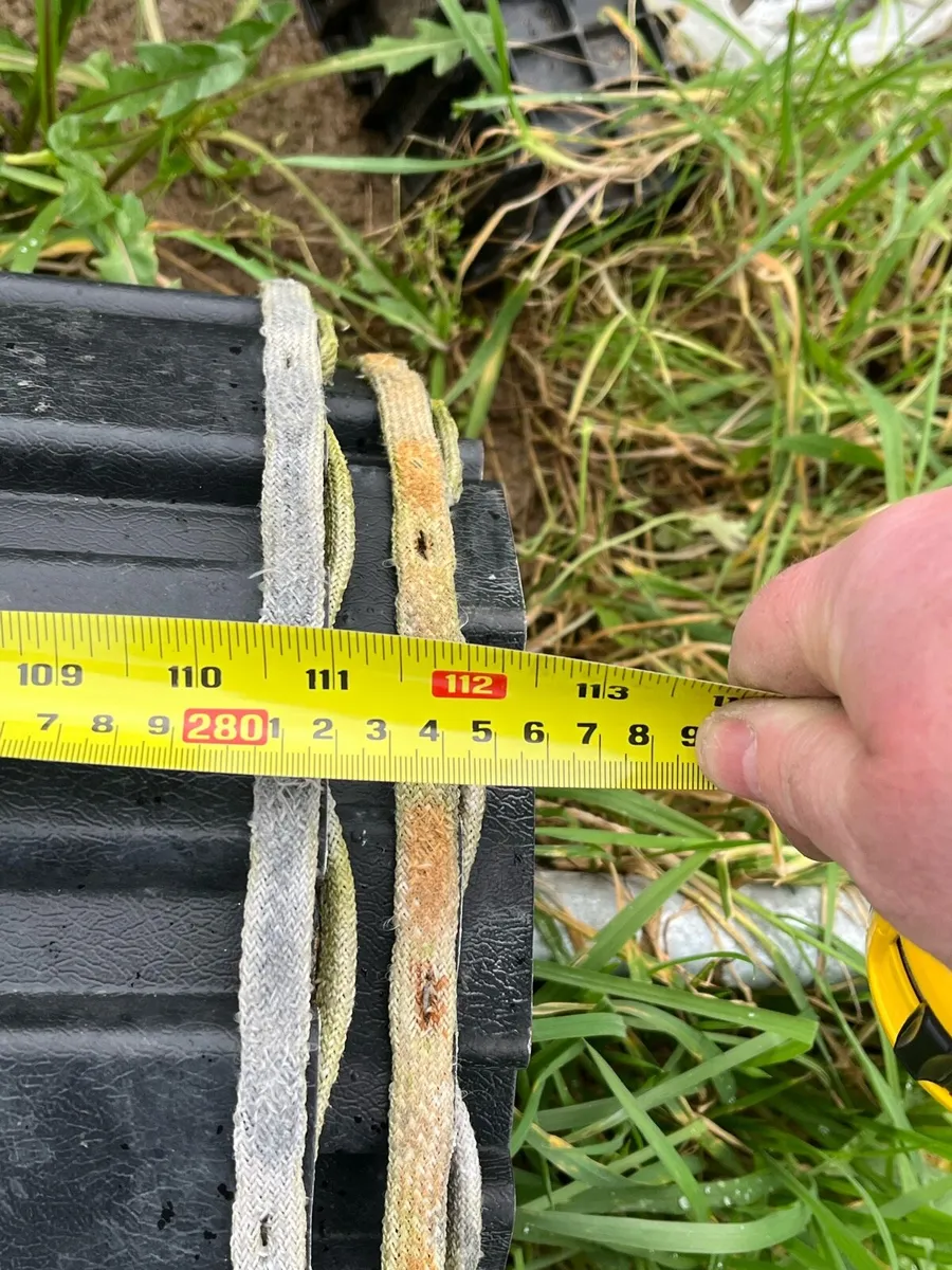 Roller door - Image 2