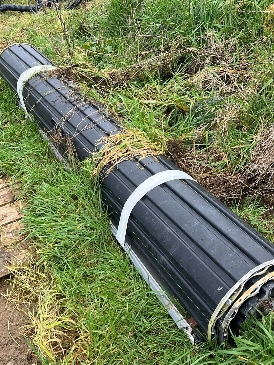 Roller door - Image 1