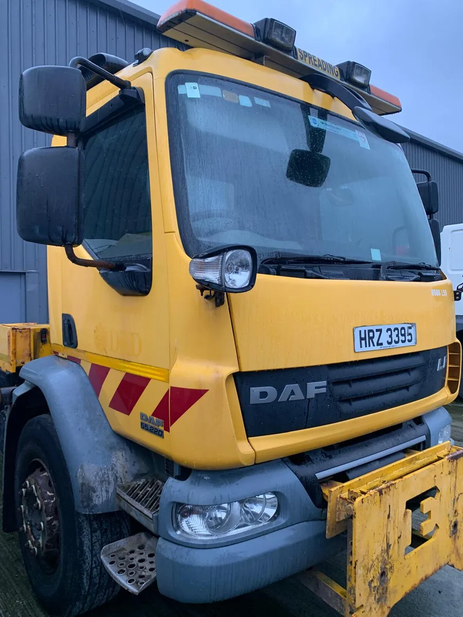 2014 DAF LF 55 220 18T Chassis Cab - Image 4