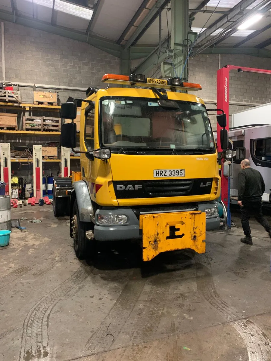 2014 DAF LF 55 220 18T Chassis Cab - Image 3