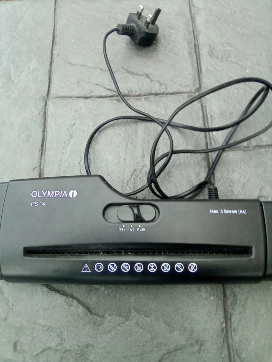 ELECTRIC.  PAPER. SHREDDER. - Image 1