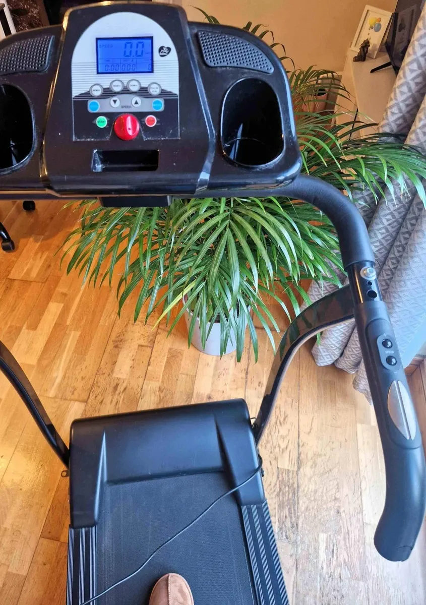 Foldable Treadmill - Image 2