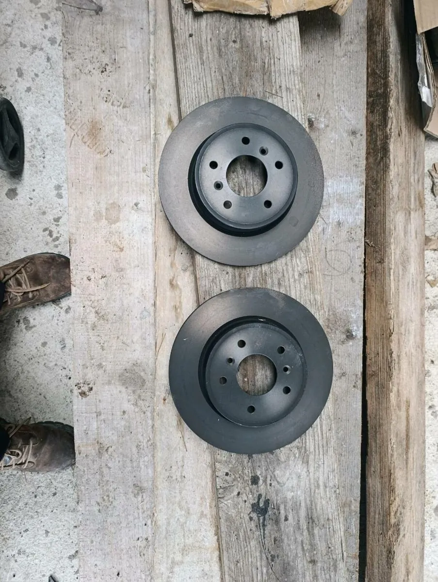 Nissan qashqai rear break discs - Image 4