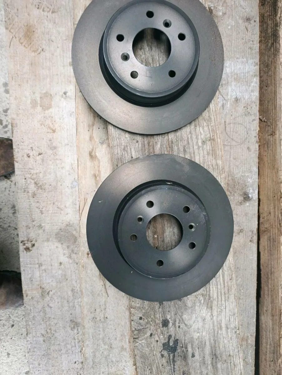 Nissan qashqai rear break discs - Image 3