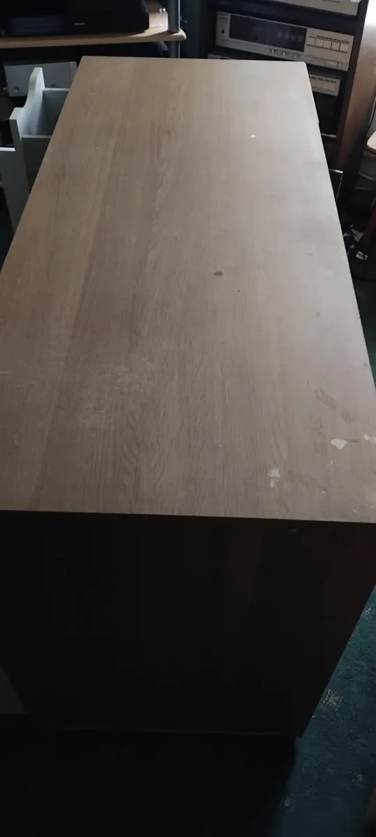 Computer desk top - Image 3