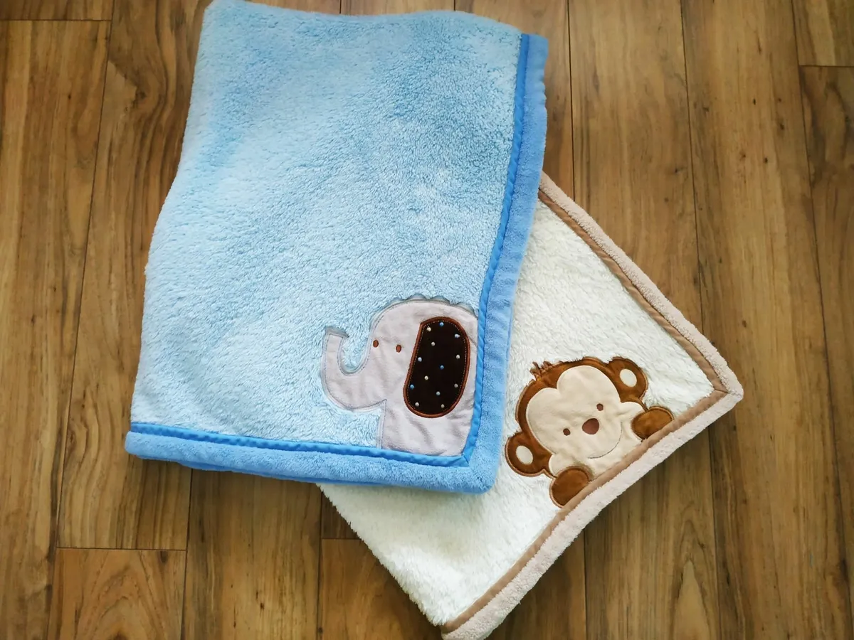 Blankets x2 - Image 2