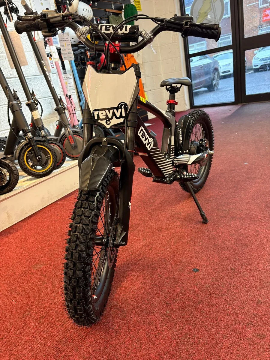 Revvi Kids Electric Bikes - Image 3