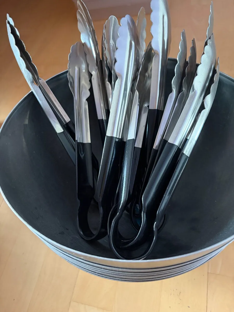 Salad Bowls & Tongs - Image 1