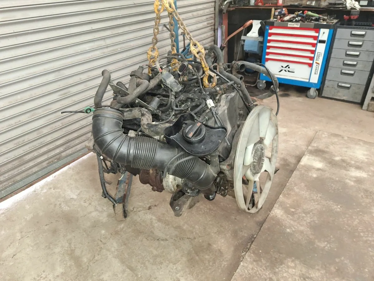 VW Crafter engine and parts - Image 3