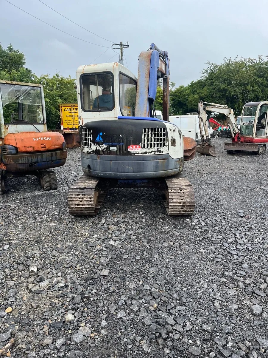 Mitsubishi 5.5 tonne digger - Image 2