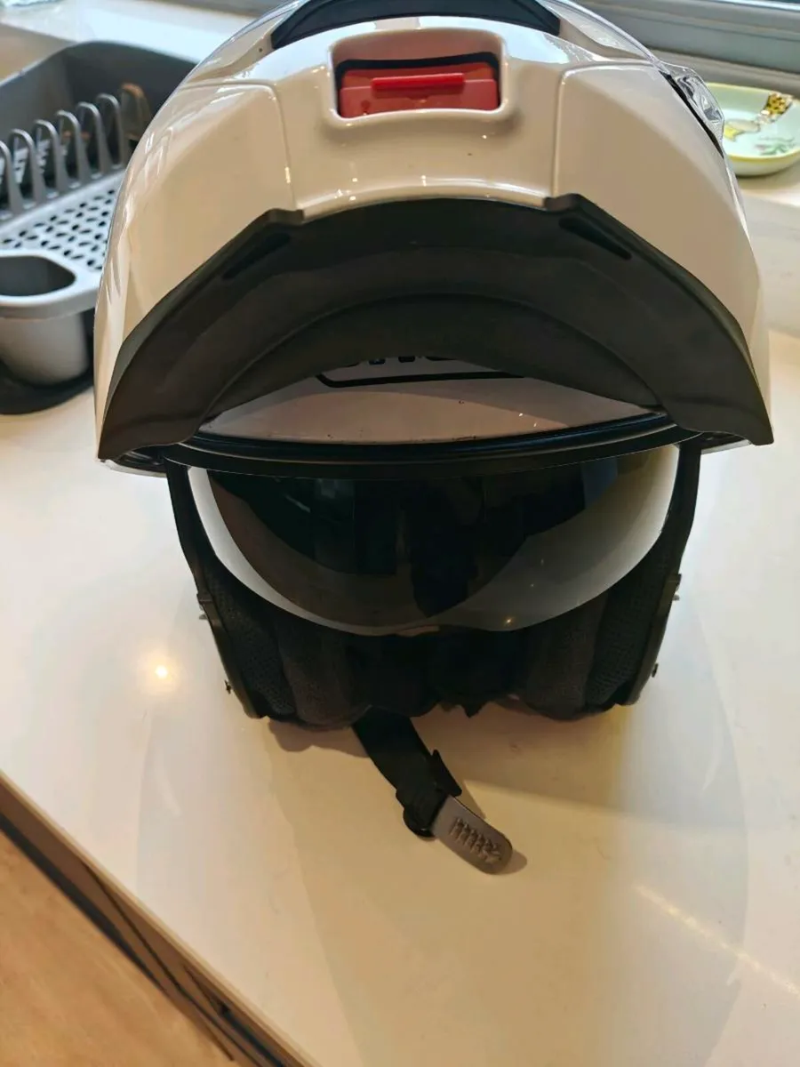 Shoei Neotec 2 - Image 4