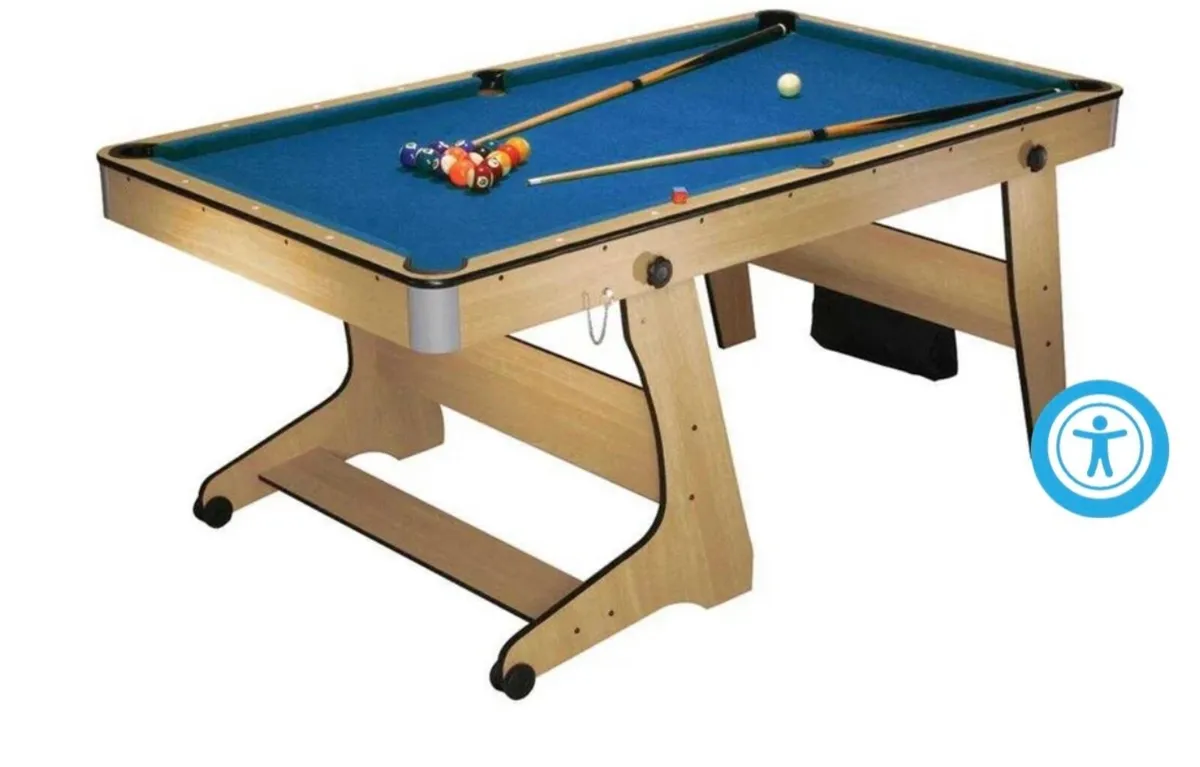 Pool table - Image 1