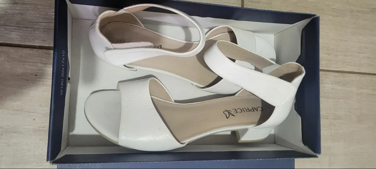 White  Sandals - Image 3