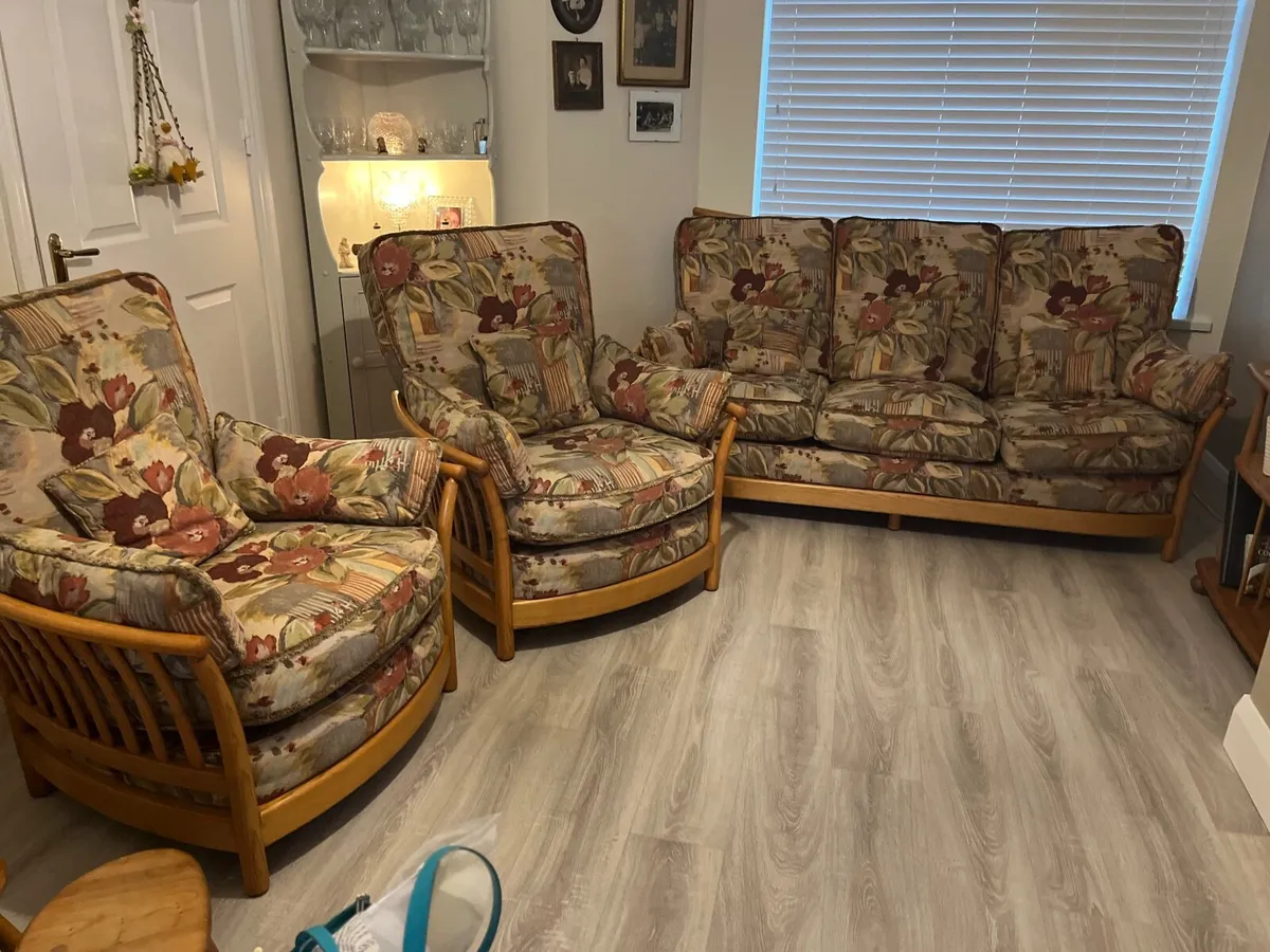 Furniture Ercol Renaissance  Sofa +2 Chairs - Image 1