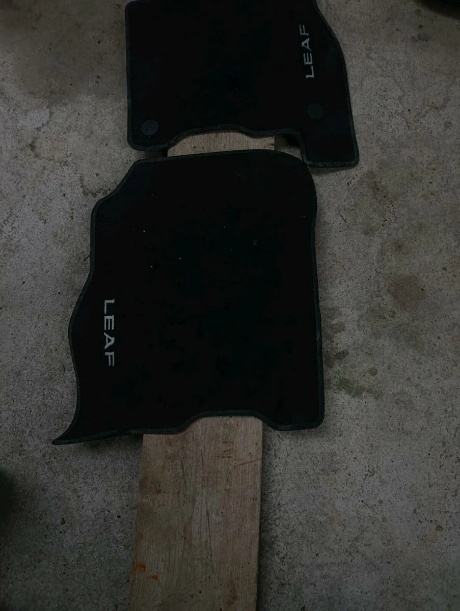 Nissan leaf mats and boot liner - Image 3