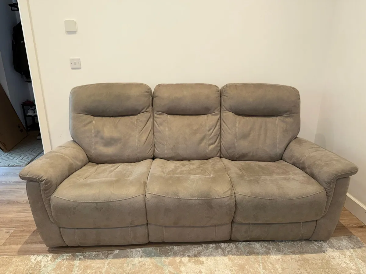 DFS 3 seater electric recliner sofa like new. - Image 1