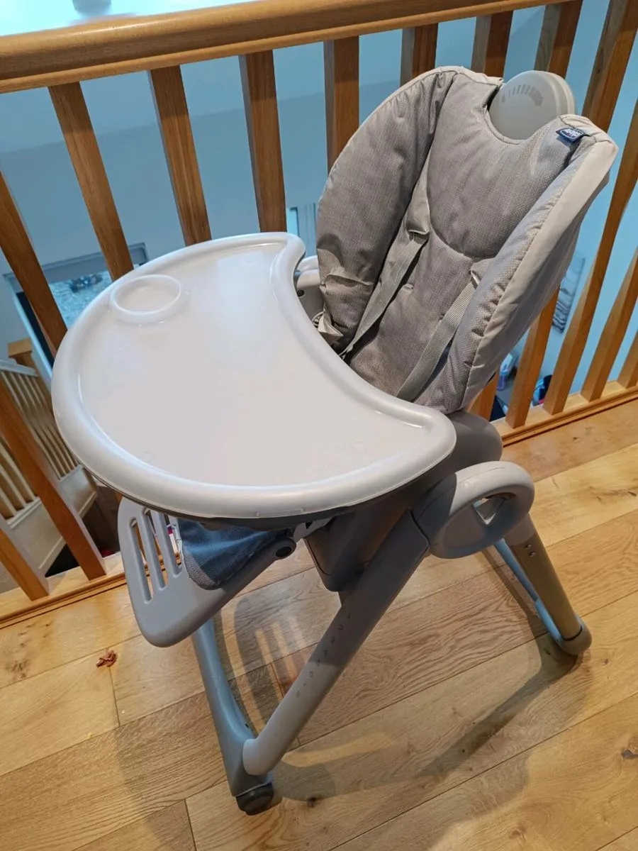 Baby highchair - Image 2