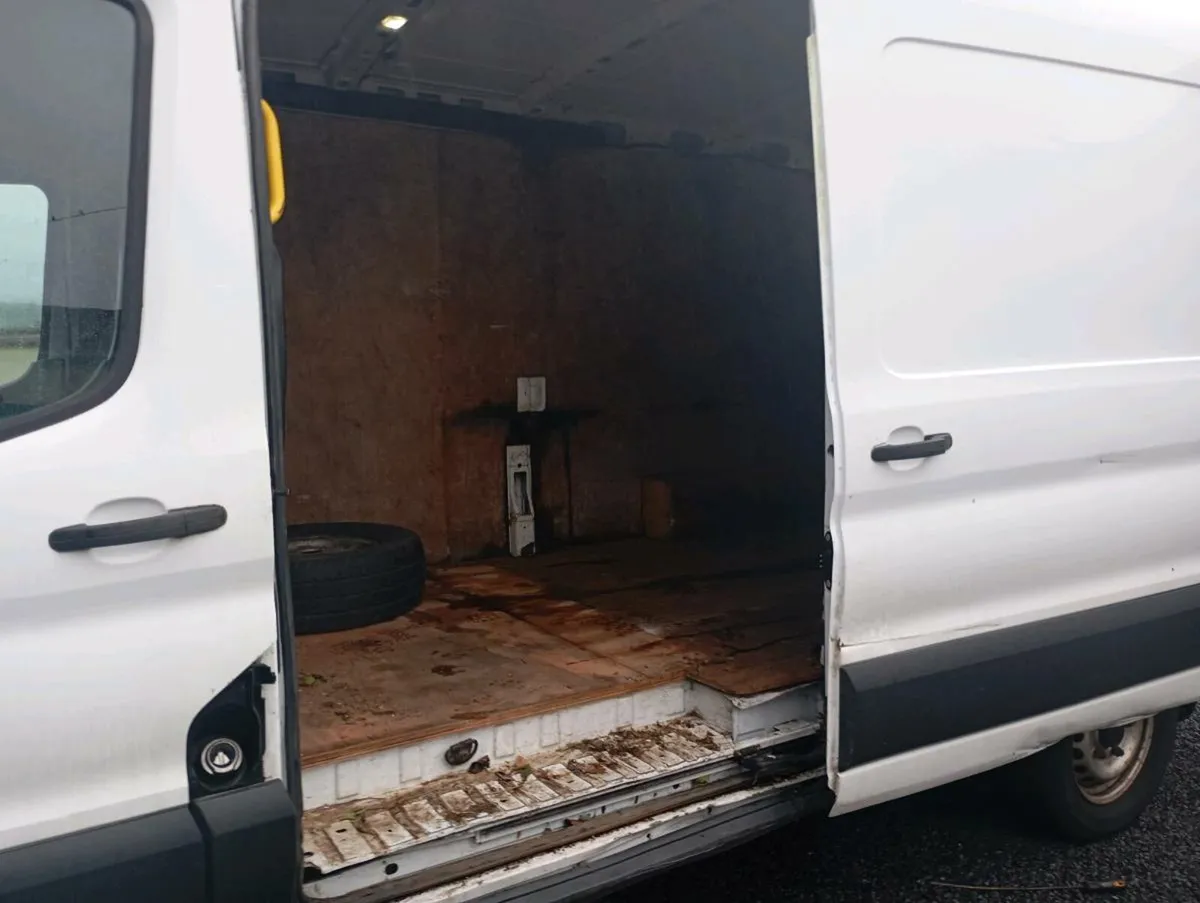Ford transit 350 rwd 141 - Image 4