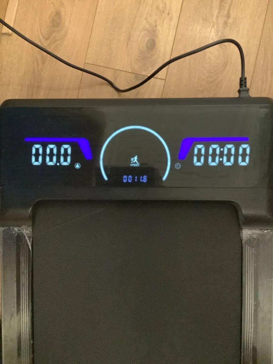 Treadmill - Image 1