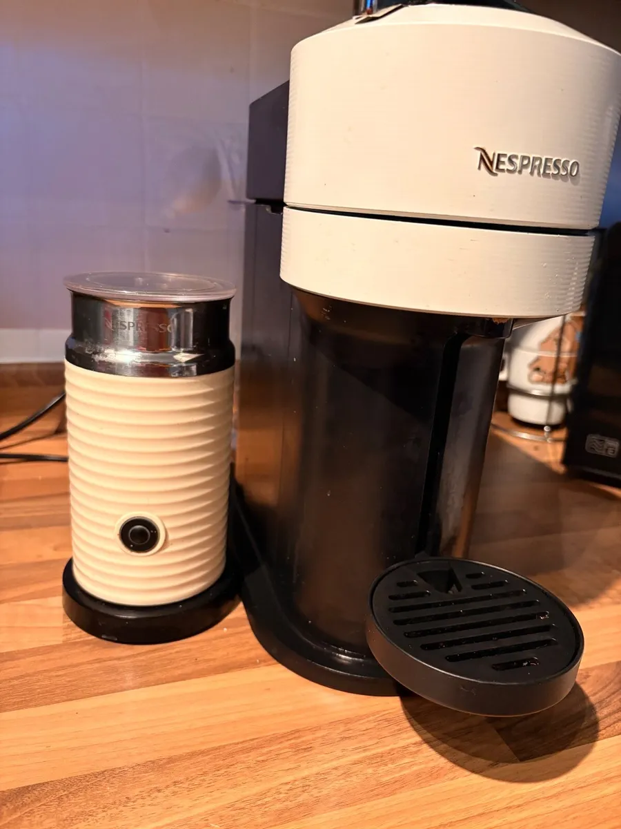 Nespresso vertuo coffee machine & Milk Frother - Image 1