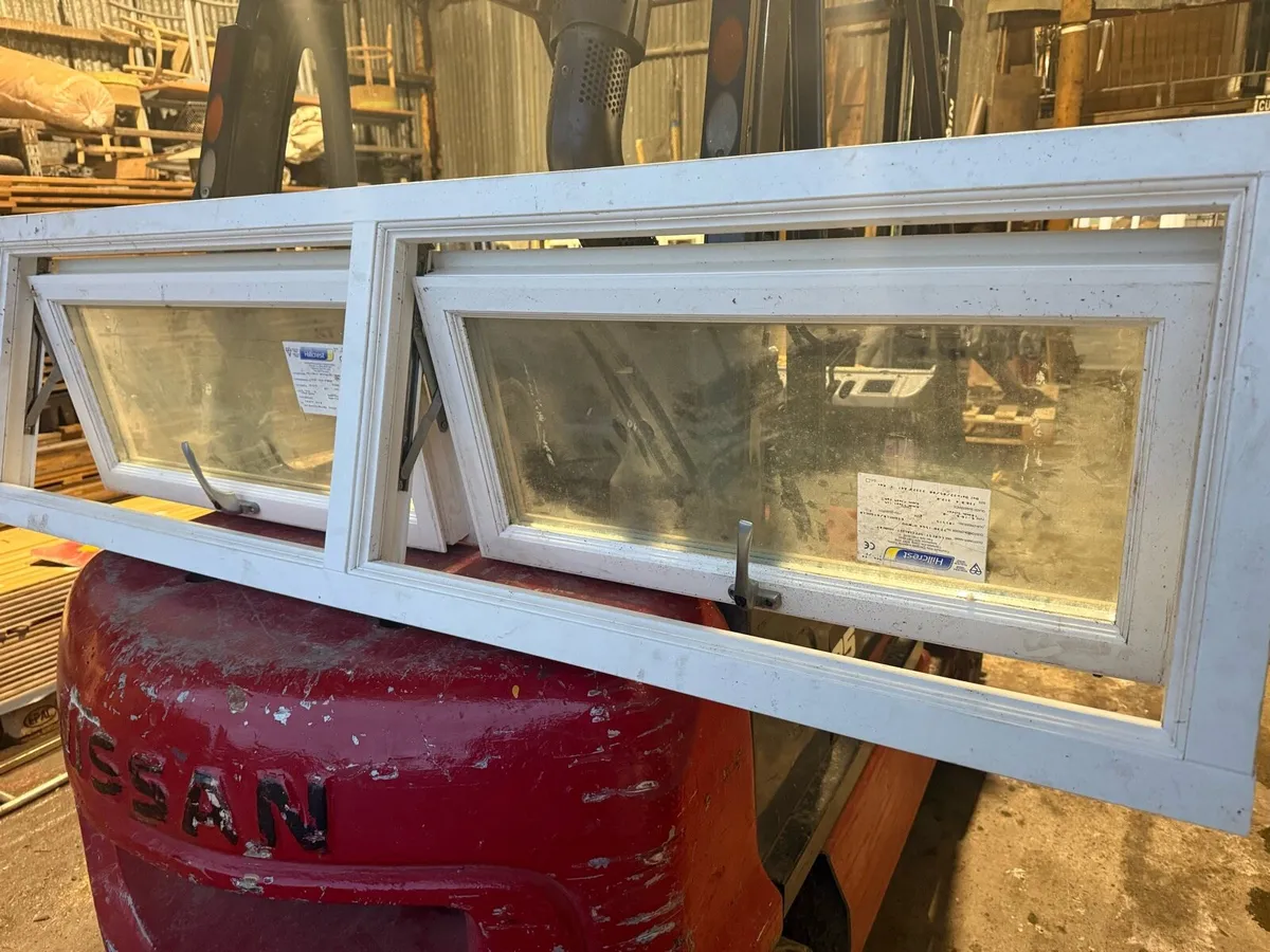 Wide hardwood window. - Image 3