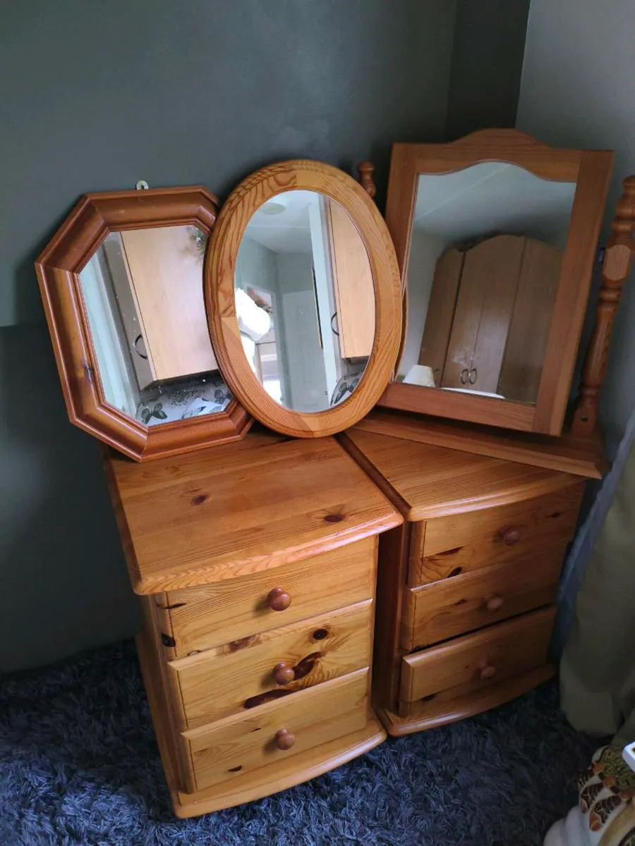 2 pine bedside lockers ,2 pine mirrors for wall,70 - Image 2