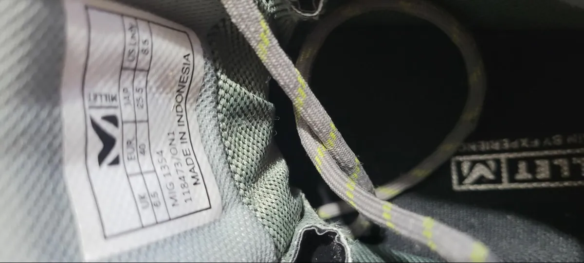 Hiking boots - Image 3