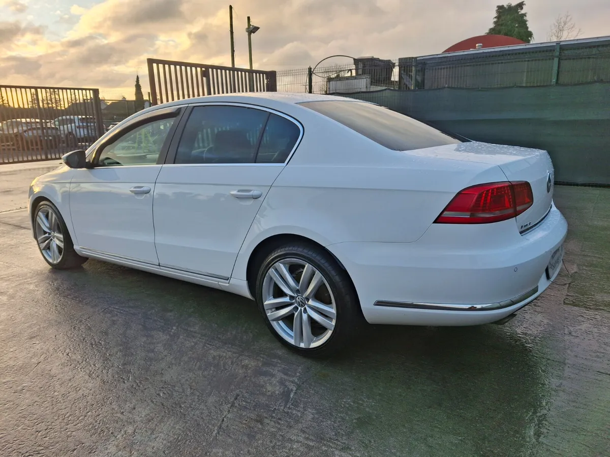 2014 Volkswagen Passat  Executive  1.6 Tdi - Image 4
